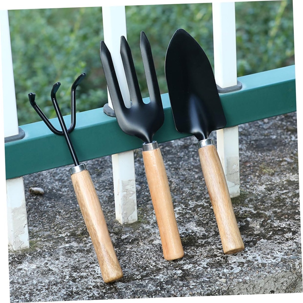 gardening-tool-set-pink-garden-tools-han-4.jpg