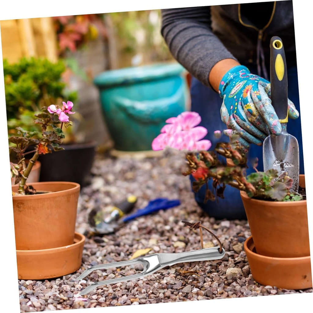gardening-tools-small-garden-hand-rake-l-3.jpg