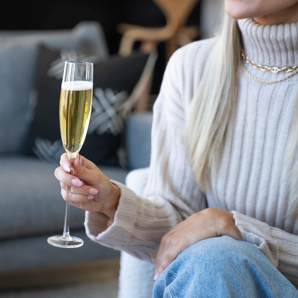 aspen-birch---timeless-champagne-flutes--3.jpg