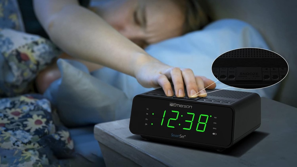 emerson-smartset-dual-alarm-clock-radio--5.jpg