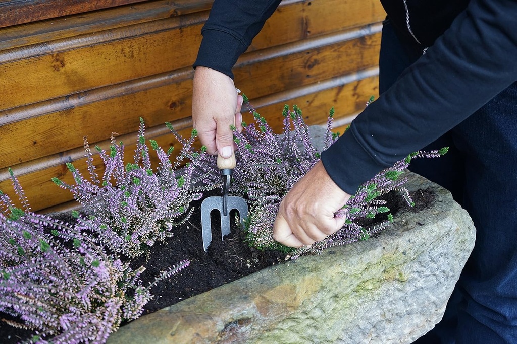 tierra-garden-dewit-welldone-handfork-2.jpg