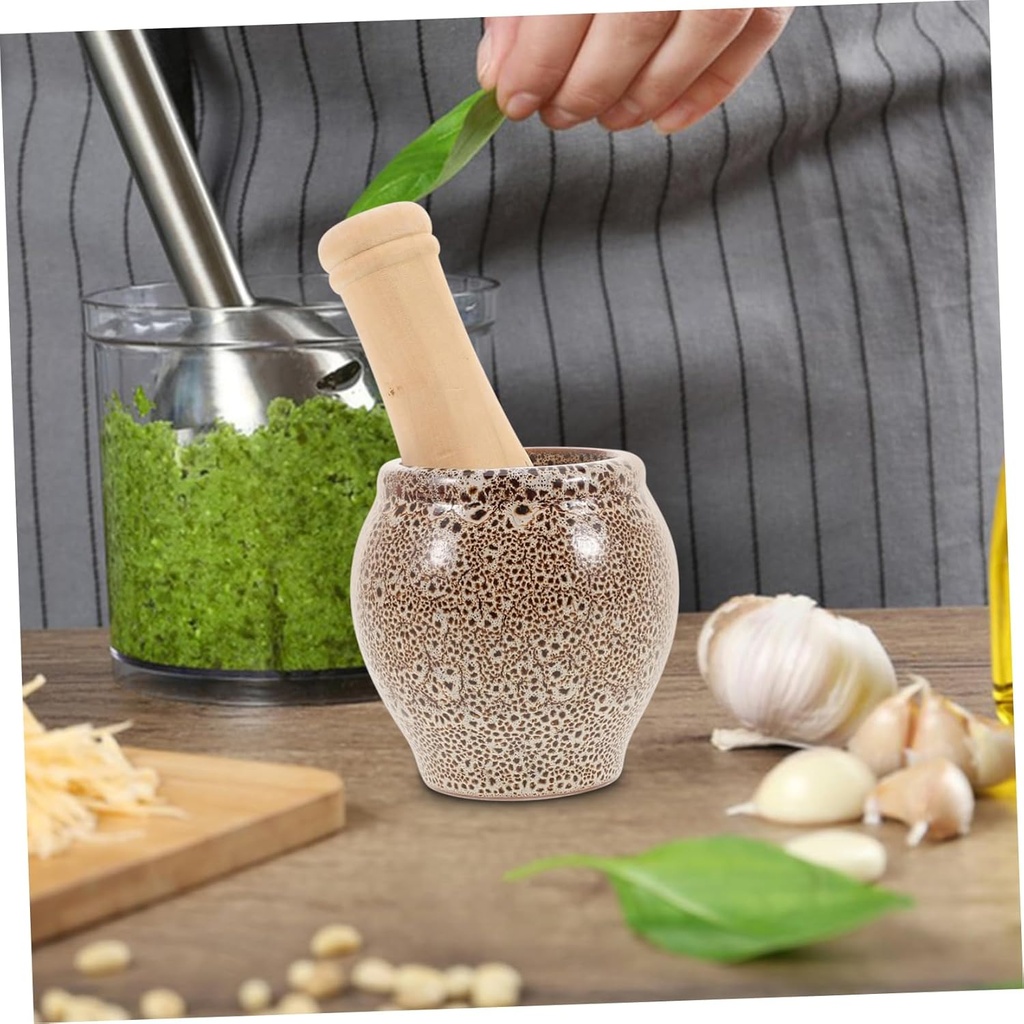 stone-garlic-crusher-and-mincer-tool-man-5.jpg