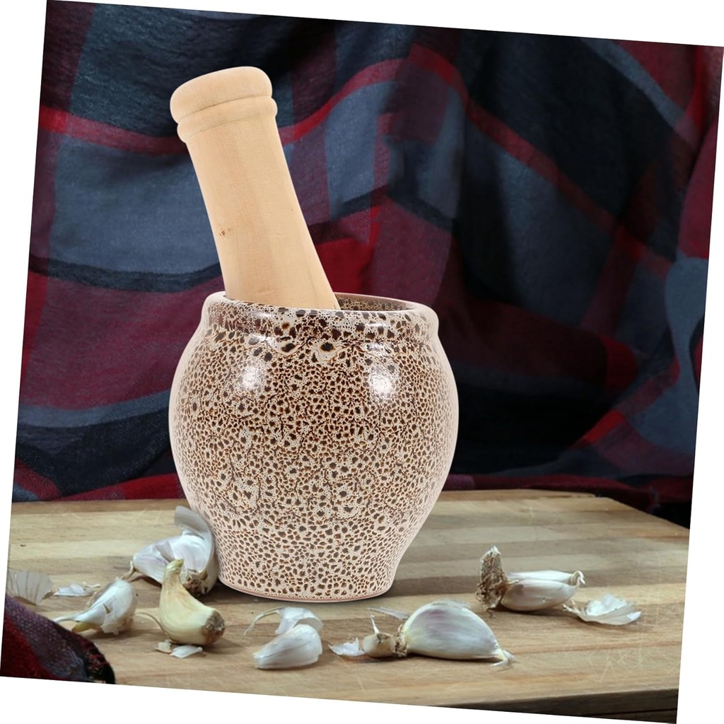 stone-garlic-crusher-and-mincer-tool-man-6.jpg