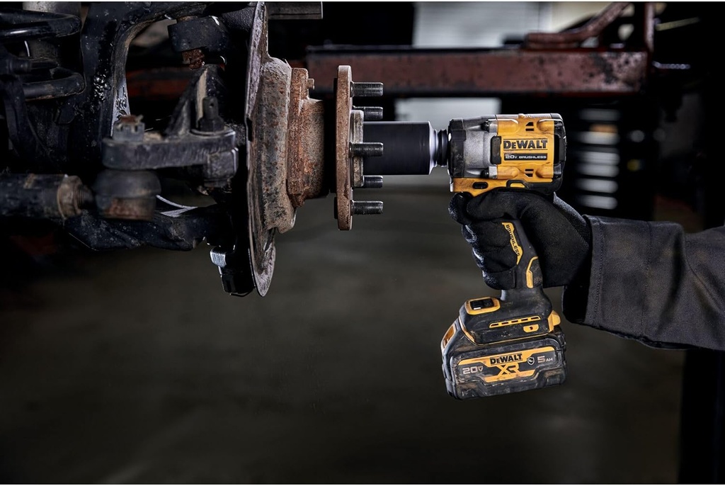 dewalt-atomic-20v-max-38-in-cordless-imp-2.jpg