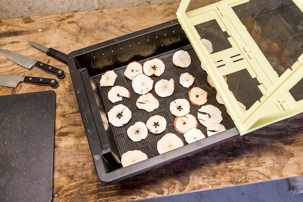 jua-technologies-solar-food-dehydrator-3.jpg