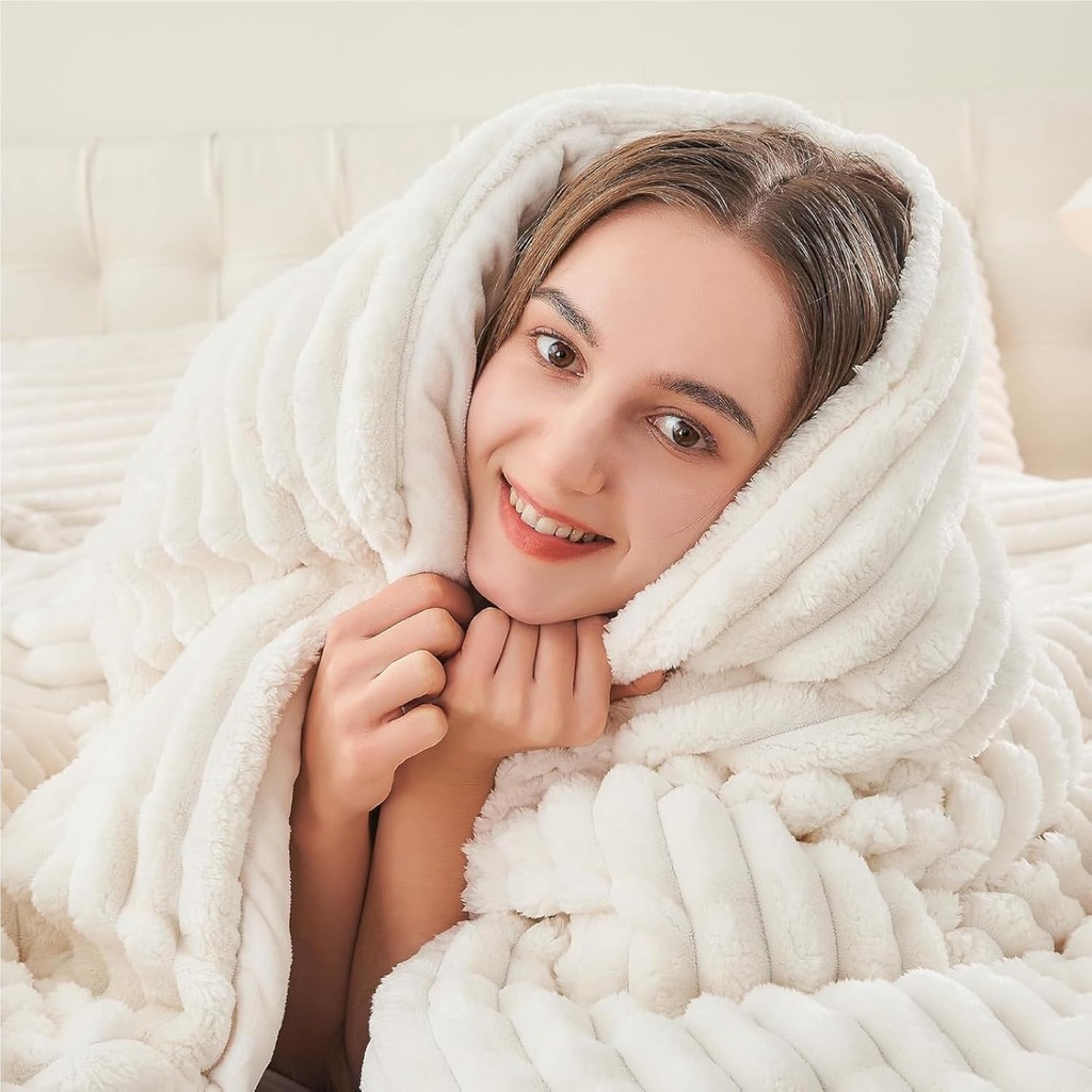 bedelite-fleece-queen-comforter-set--sup-3.jpg